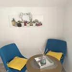 White Rose Guest Otel