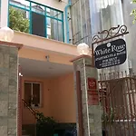 White Rose Guest Otel Burgaz
