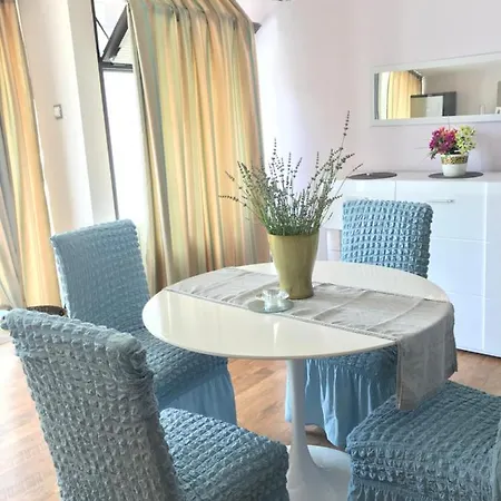 Hotel White Rose Guest Burgas