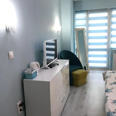 Hotell White Rose Guest 2*