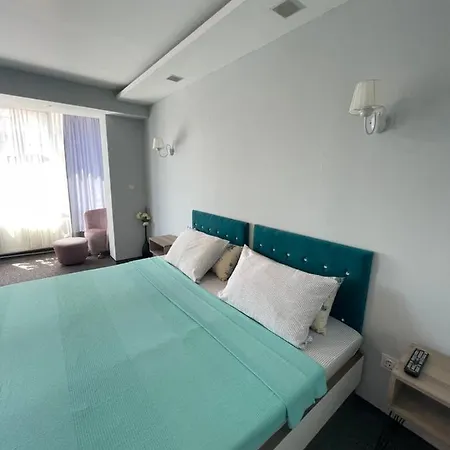 White Rose Guest Hotel