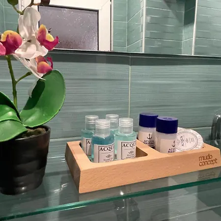 Hotell White Rose Guest 2*