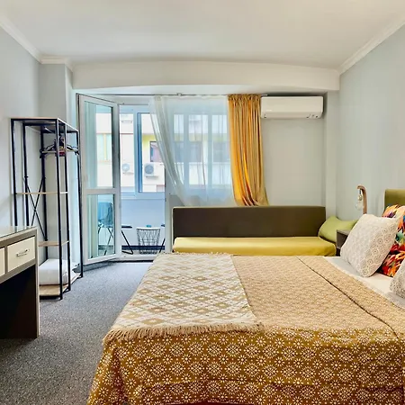 Hotell White Rose Guest 2*