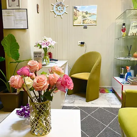 מלון White Rose Guest