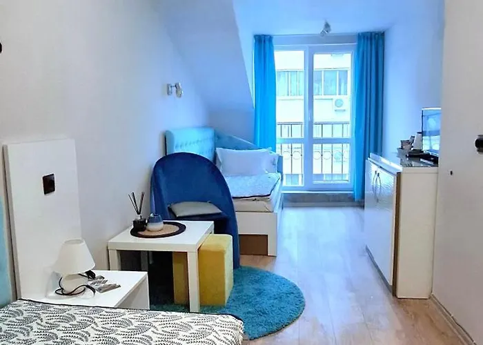 White Rose Guest 2* Burgas City