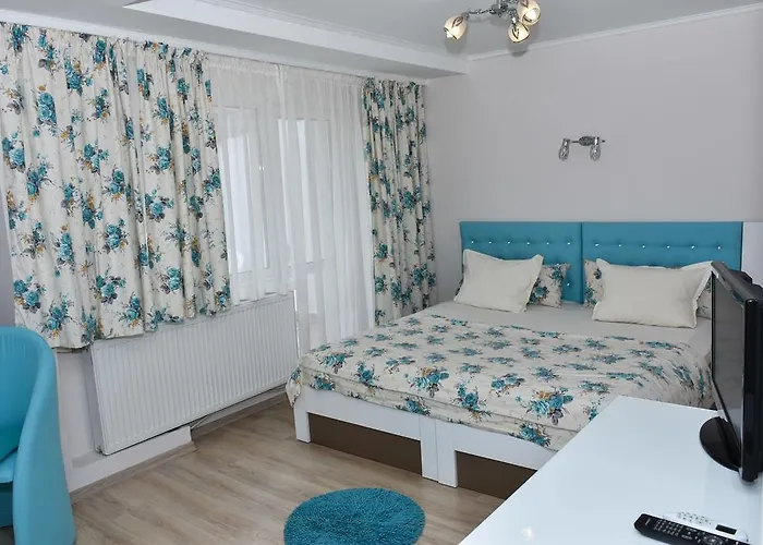 White Rose Guest Hotel